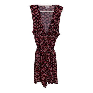 Leota Sleeveless‎ V Neck Romper Tie Waist Navy Floral 2L (2X)